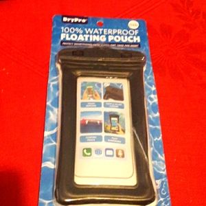 DryPro Floating Pouch 100% waterproof